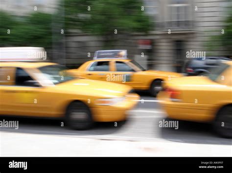 Yellow Taxis In New York Stock Photo Alamy