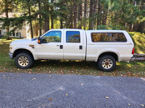 2008 Ford F250 Super Duty Crew Cab · Lariat Pickup 4D 6 3/4 ft - Cars