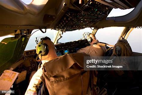 C17 Cockpit Photos and Premium High Res Pictures - Getty Images