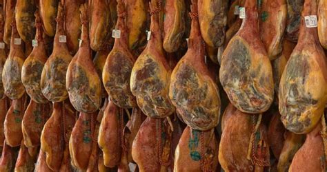 Cómo y de qué está hecho el jamón en España