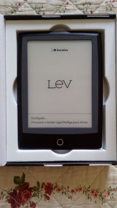 Leitor Digital Lev Luz E Capa Protetora Tablet Saraiva Usado