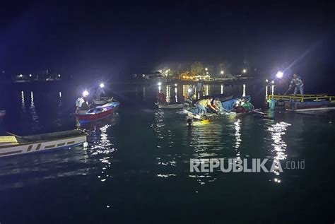 Kapal Penyeberangan Di Buton Tenggelam Penumpang Tewas Republika