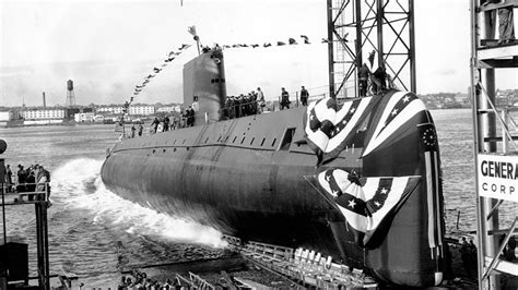 The World S First Nuclear Submarine And Its Incredible Trip To The