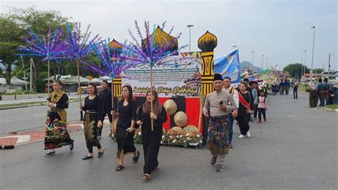 Peserta Sertai Perhimpunan Perarakan Maulidur Rasul Peringkat