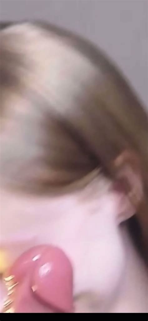 Cute Shine Webcam Dildo Blowjob