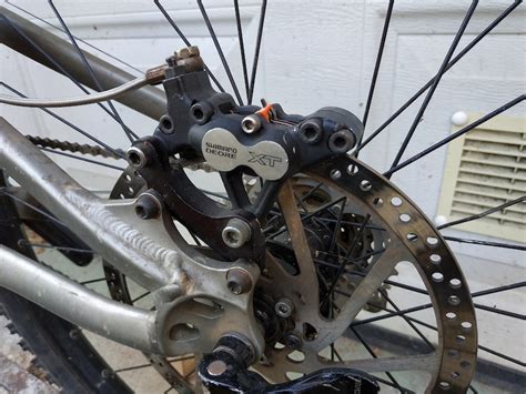 Shimano Xt Br M Dh Disc Brake Set F R Mm For Sale