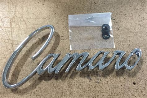 1968 1969 Camaro Fender Emblem