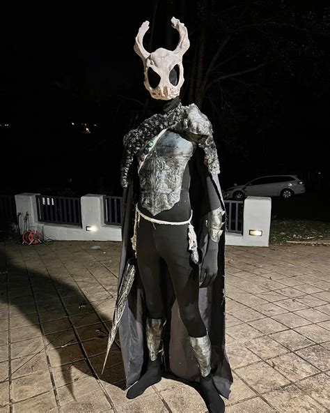 I just finished my Knight cosplay for a local convention : r/HollowKnight