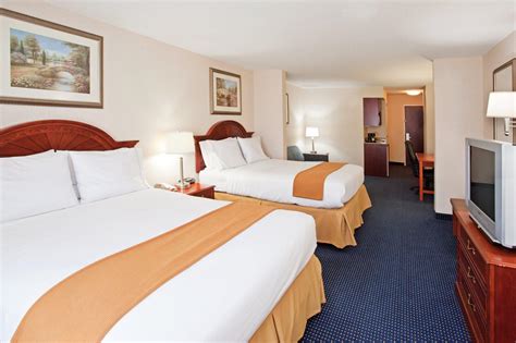 Holiday Inn Express & Suites Cleveland-Richfield, an IHG Hotel, 5171 ...