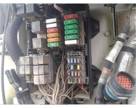 2007 Peterbilt 387 Fuse Box Diagram