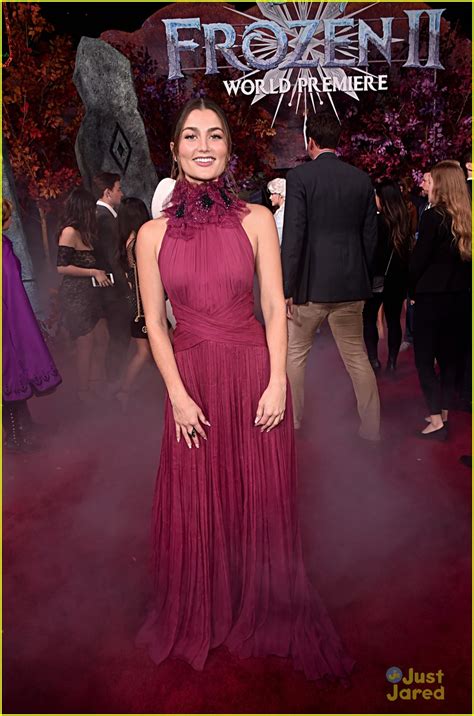 Rachel Matthews Aka Honeymaren Stuns In Deep Red For Frozen 2