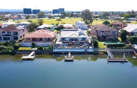 Gold Coast Mermaid Waters Duplex House Gold Coast Private Apartments