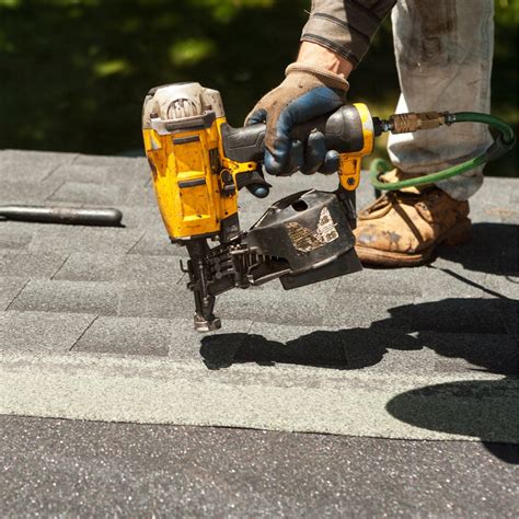 How to Repair Roof Shingles - Clayton Hoover