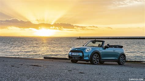 2023 Mini Convertible Seaside Edition Front Three Quarter Caricos