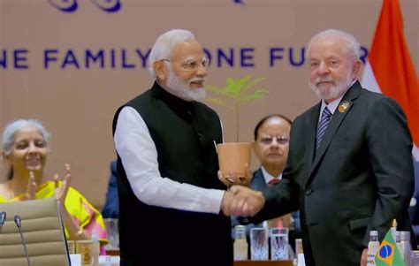 Pm Modi Hands Over G Ceremonial Gavel To Brazilian President