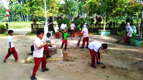 Gambar Gotong Royong Di Sekolah