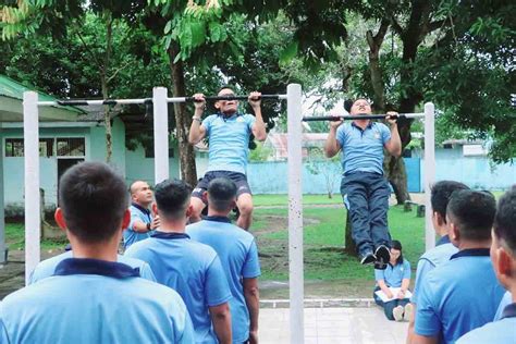 Prajurit Lanud Pattimura Ikut Tes Kesamaptaan Dan Jasmani