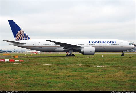 N78008 Continental Airlines Boeing 777 224ER Photo By Darren Varney