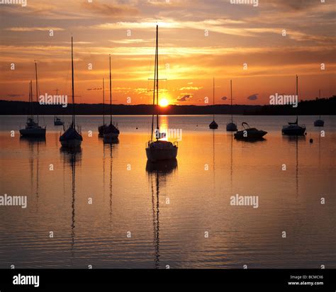 De Bavaria Sunset Over Lake Ammersee Stock Photo Alamy