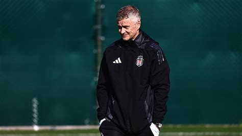 Beşiktaş ta teknik direktör Ole Gunnar Solskjaer ilk idmanına çıktı