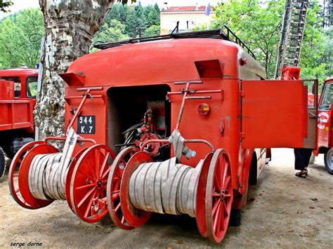 NATURE EN LIGNE ..... LE PHOTOBLOG de SERGE: LES ANCIENS CAMIONS DE POMPIERS A L'EAU DE VALS (1)