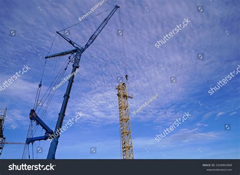 Assembly Lattice Boom Crane On Large Stock Photo 2228401869 | Shutterstock