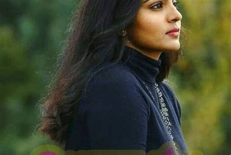 Actress Parvathi Menon Lovely Images Galleries Hd Images