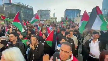 La Manifestazione Per La Palestina A Milano