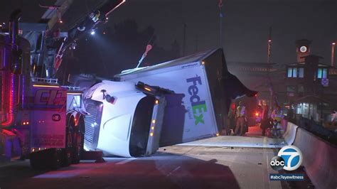 Gold Line Metro Tracks Closed Possibly For Days In Pasadena After Big Rig Crash Abc7 Los Angeles