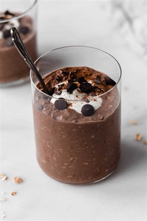 Chocolate Overnight Oats - Choosing Chia