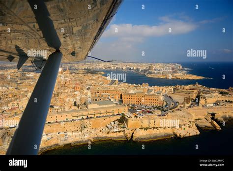 Vue Panoramique Vue A Rienne De La Valette Malte Prises Sur L Avion De