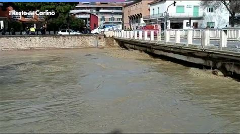 Maltempo Nelle Marche Il Video Della Piena Del Fiume Misa A Senigallia