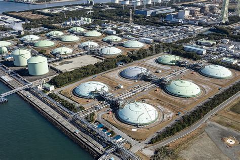 千葉県袖ケ浦市 東京ガス袖ヶ浦lng基地の空撮 160591498 の写真素材 アフロ