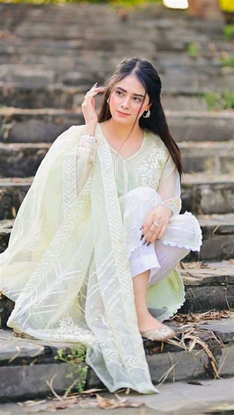 Actress Rimsha Waheed Kiani Beautiful Salwar Suit Collection Hot