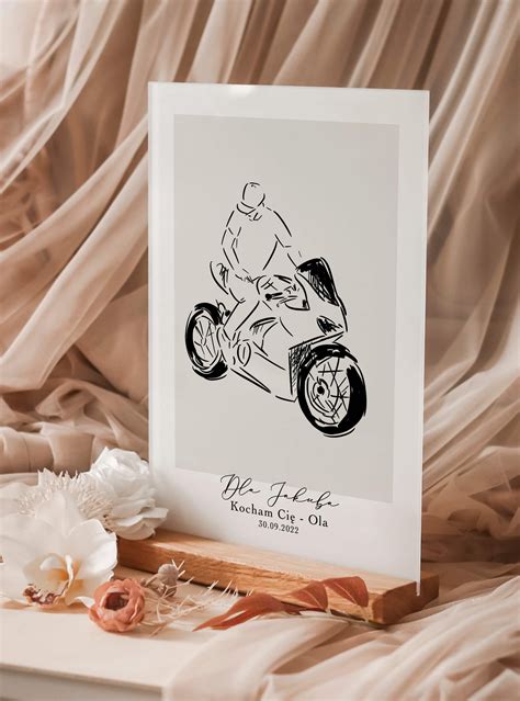 Personalizowana statuetka na szkle akrylowym - oryginalny prezent na