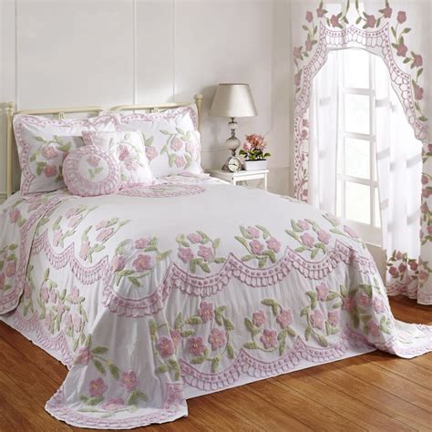 Oversized King Bedspreads +FREE Shipping | Diamond Home