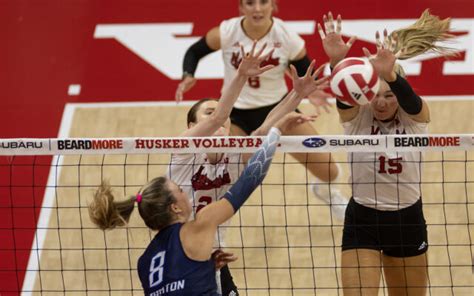 HUSKER VOLLEYBALL: No. 5 Nebraska Wins Thriller Against No. 9 Creighton ...