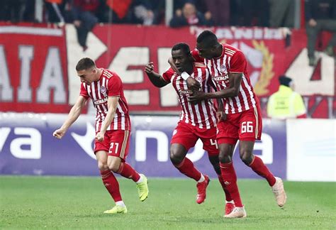 Foto Video Olympiakos Nu Renun La Lupt Revenire De Senza Ie N