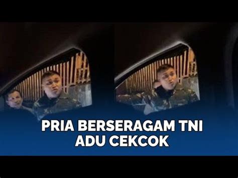 Pria Berseragam Tni Adu Cekcok Dengan Pengemudi Mobil Di Palembang