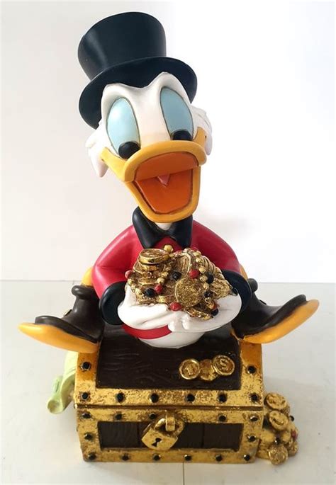 Walt Disney Beeld 28cm Dagobert Op Schatkist Catawiki