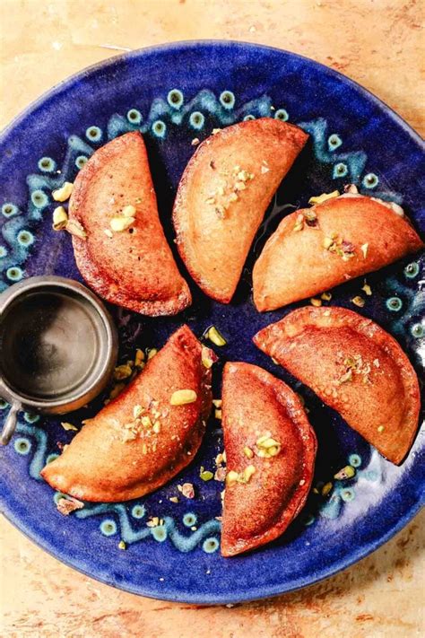 Foolproof Qatayef Recipe (Atayef) - Hungry Paprikas