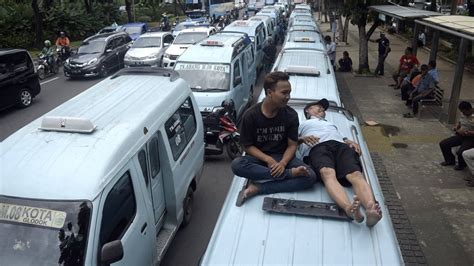 Aksi Mogok Sopir Angkutan Umum Tanah Abang Foto Tirto Id