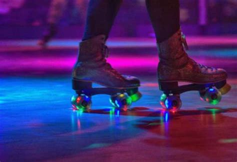 Supplier Roller Kings steps in to save Thatcham Youth roller skating disco