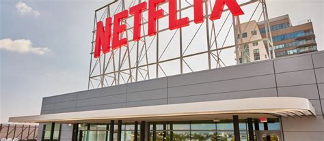 Cyberbezpieczeństwo Oszustwo na Netflixa Uwaga na takie smsy Super