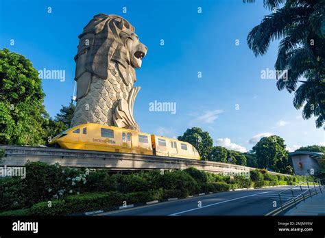 Sentosa the merlion tower Stock Photo - Alamy