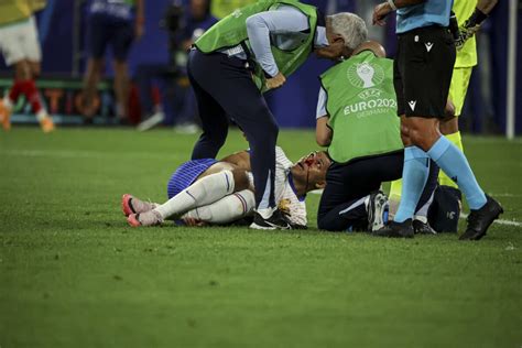 Photo Kylian Mbappé est forfait vendredi pour la rencontre face aux