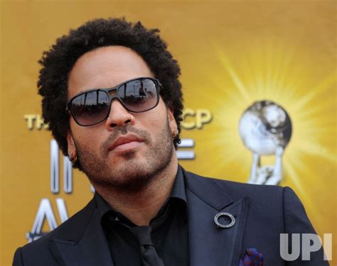 Photo: Lenny Kravitz arrives at the 41st NAACP Image Awards in Los ...