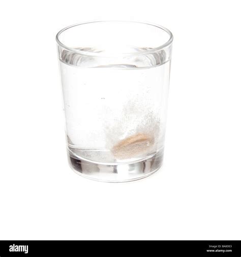 Tablet Dissolving Water Hi Res Stock Photography And Images Alamy