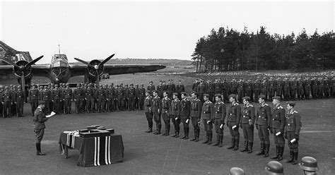 Flugpl Tze Und Fliegerhorste Der Deutschen Luftwaffe Und Deren