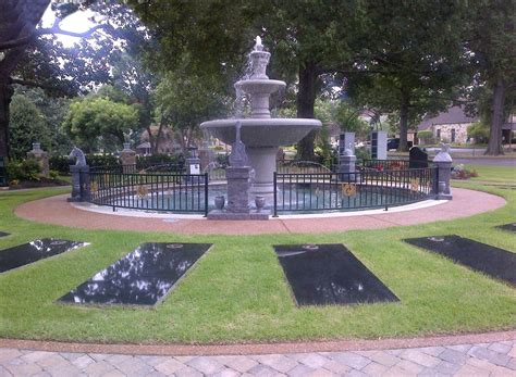 Visiting Hours and Burial Services at Memorial Park Cemetery 17